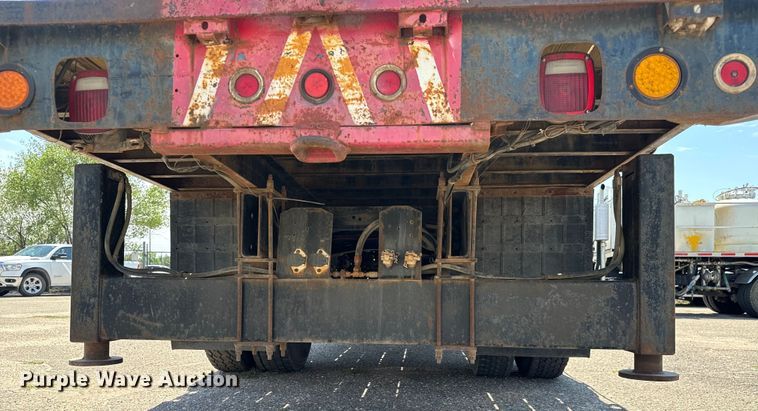 image for item NV9172 2001 Freightliner FL70 crane truck