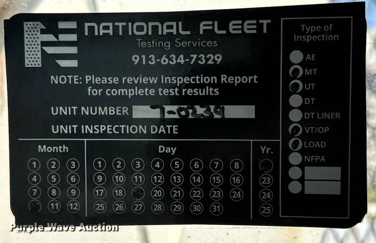 image for item NV9172 2001 Freightliner FL70 crane truck