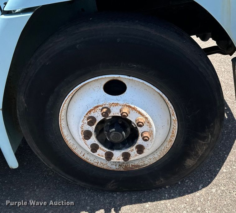 image for item NV9172 2001 Freightliner FL70 crane truck