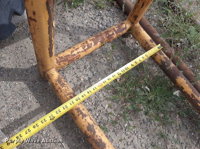 image for item NV9173 (2) tire racks