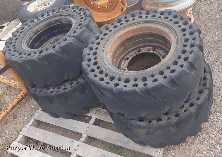 image for item NV9176 Skid steer tires and wheels
