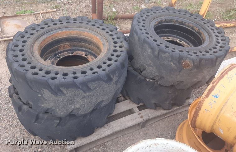 image for item NV9176 Skid steer tires and wheels