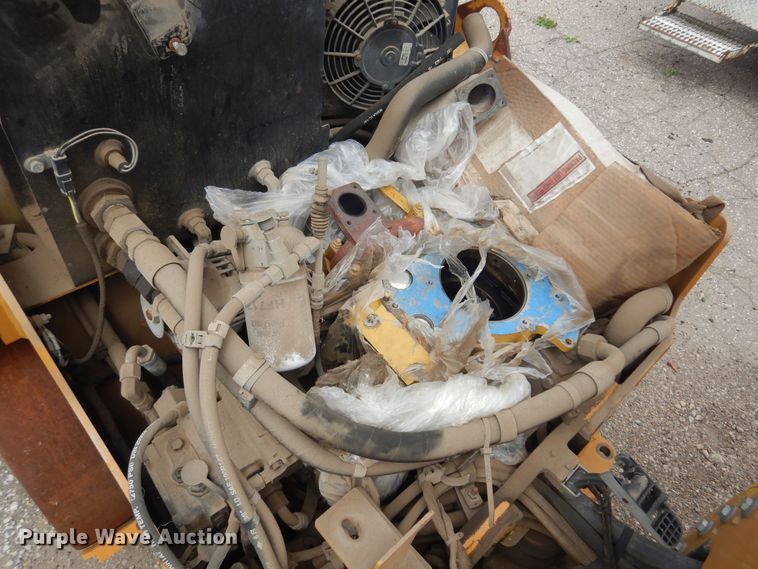 image for item NV9178 2009 Caterpillar CB24 double drum roller