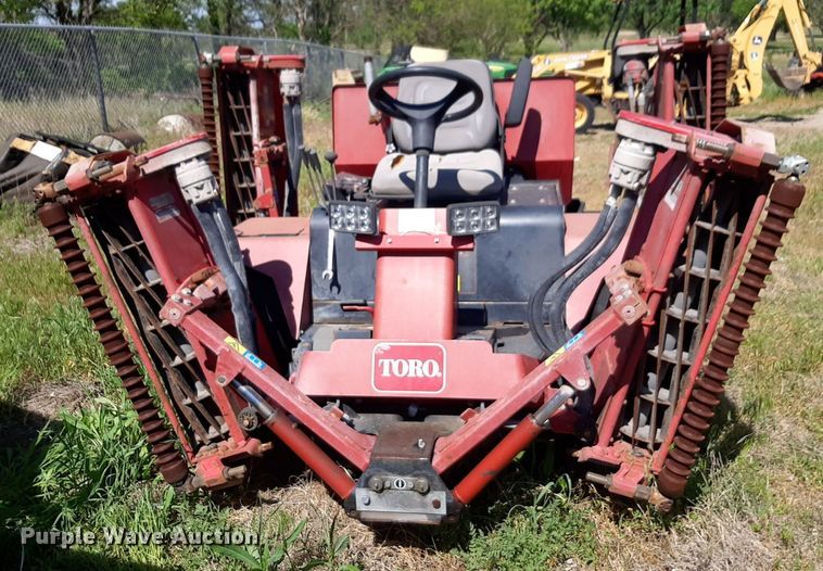 image for item NV9181 Toro Reelmaster 4000D reel mower