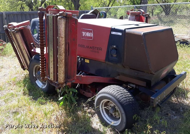 image for item NV9181 Toro Reelmaster 4000D reel mower