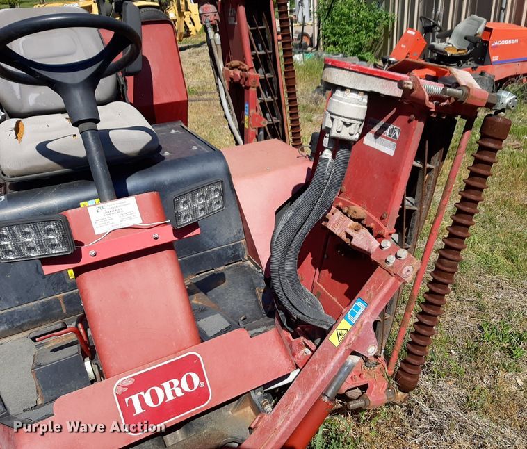 image for item NV9181 Toro Reelmaster 4000D reel mower