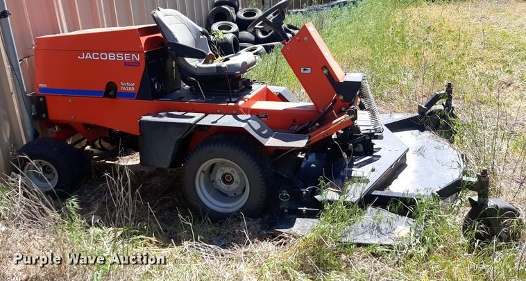 image for item NV9182 Jacobsen  Turfcat T628D lawn mower