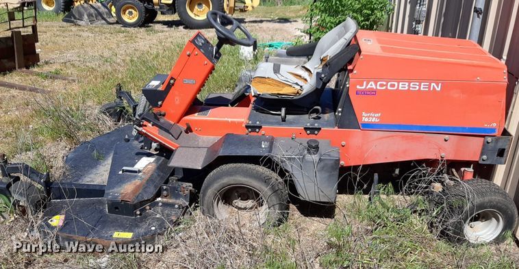 image for item NV9182 Jacobsen  Turfcat T628D lawn mower