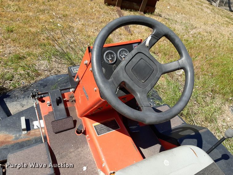 image for item NV9182 Jacobsen  Turfcat T628D lawn mower