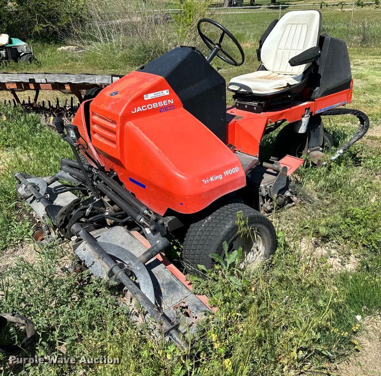 image for item NV9183 Jacobson  Tri-King 1900D reel mower