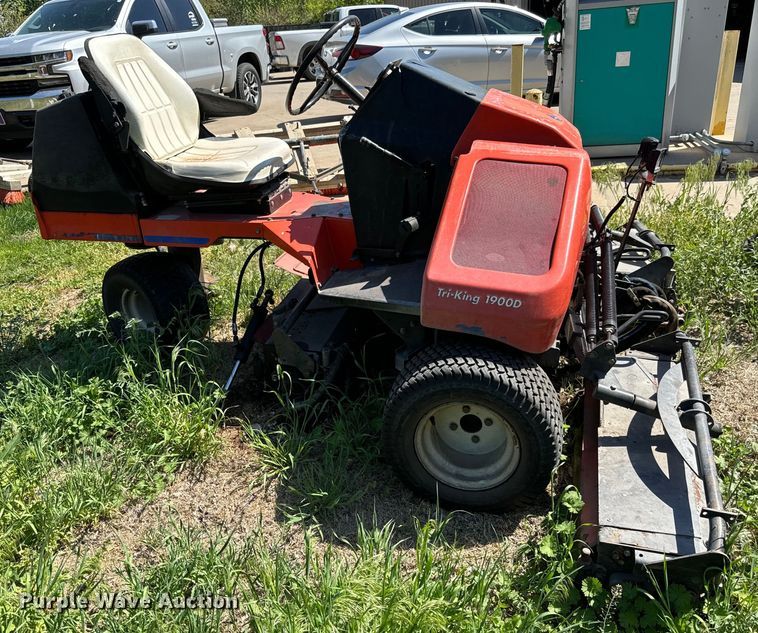 image for item NV9183 Jacobson  Tri-King 1900D reel mower