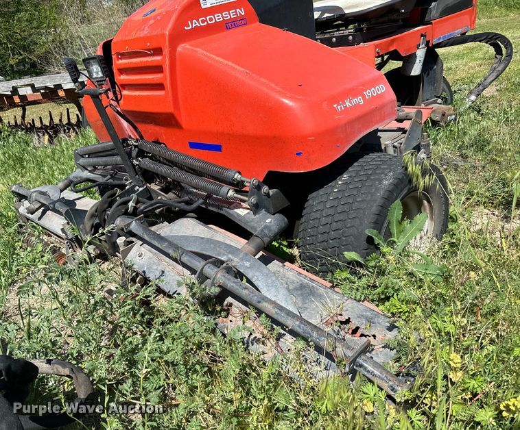 image for item NV9183 Jacobson  Tri-King 1900D reel mower
