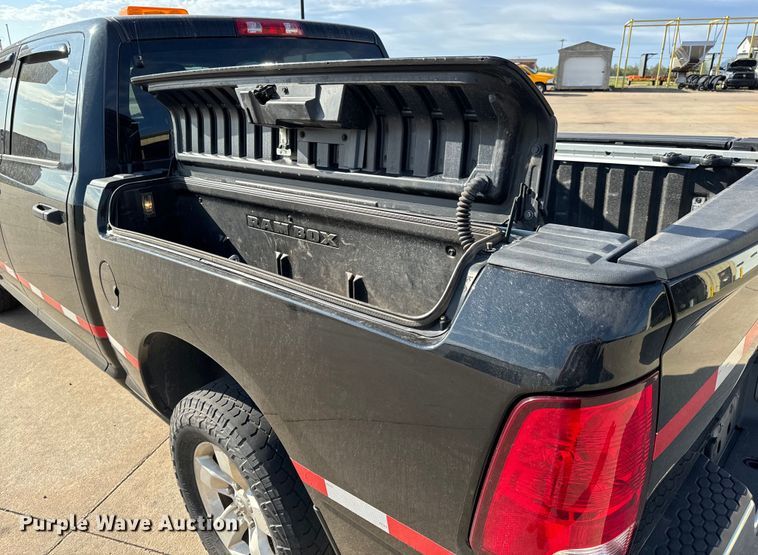 image for item NV9187 2017 Dodge Ram 1500 Crew Cab pickup truck