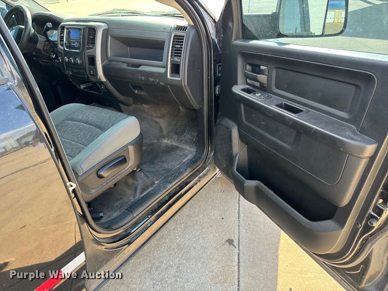 image for item NV9187 2017 Dodge Ram 1500 Crew Cab pickup truck