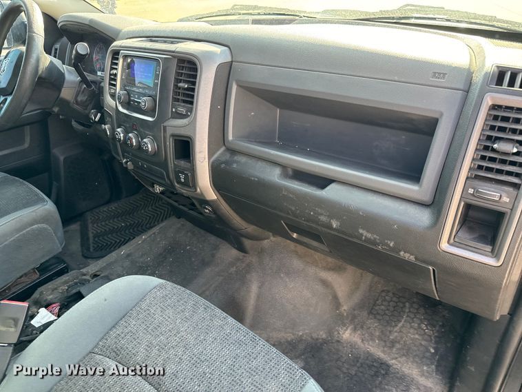 image for item NV9187 2017 Dodge Ram 1500 Crew Cab pickup truck