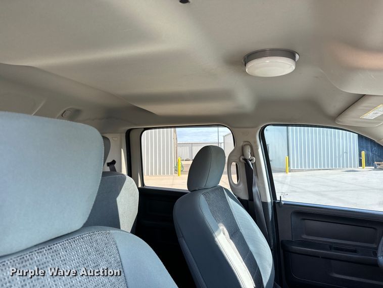 image for item NV9187 2017 Dodge Ram 1500 Crew Cab pickup truck