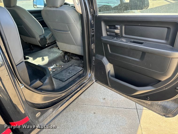 image for item NV9187 2017 Dodge Ram 1500 Crew Cab pickup truck