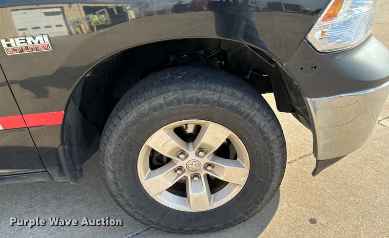 image for item NV9187 2017 Dodge Ram 1500 Crew Cab pickup truck