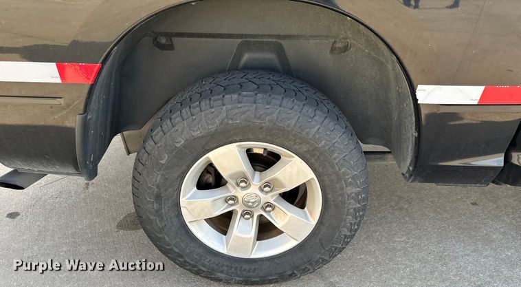 image for item NV9187 2017 Dodge Ram 1500 Crew Cab pickup truck