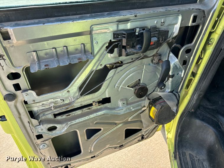 image for item NV9189 2002 Chevrolet  Express 2500 van