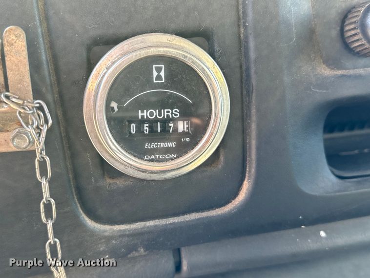 image for item NV9189 2002 Chevrolet  Express 2500 van