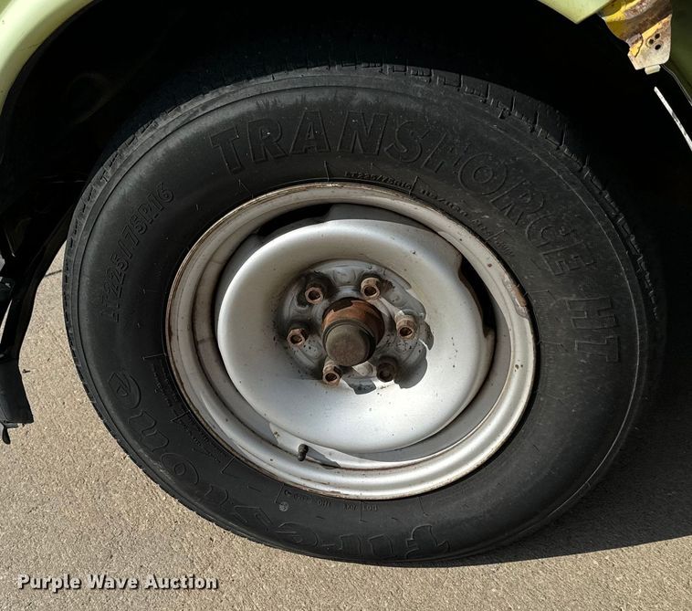 image for item NV9189 2002 Chevrolet  Express 2500 van