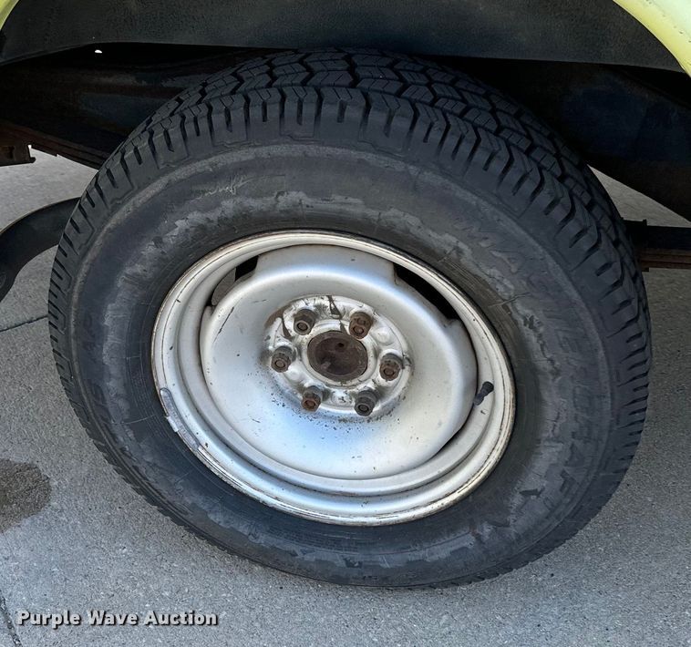 image for item NV9189 2002 Chevrolet  Express 2500 van