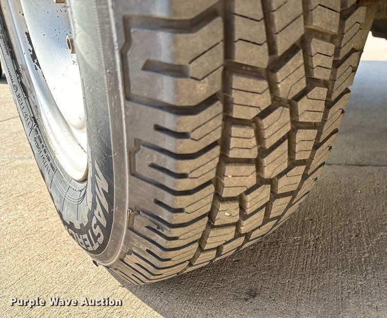 image for item NV9189 2002 Chevrolet  Express 2500 van