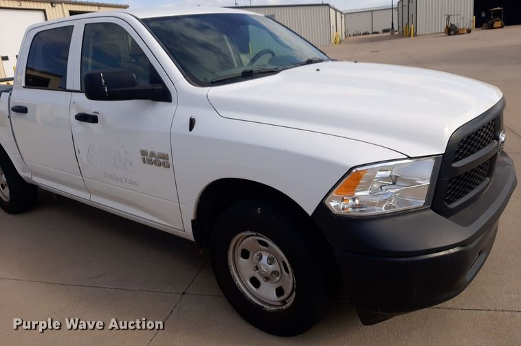 image for item NV9190 2017 Dodge Ram 1500 Crew Cab pickup truck