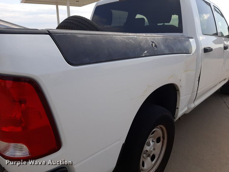 image for item NV9190 2017 Dodge Ram 1500 Crew Cab pickup truck