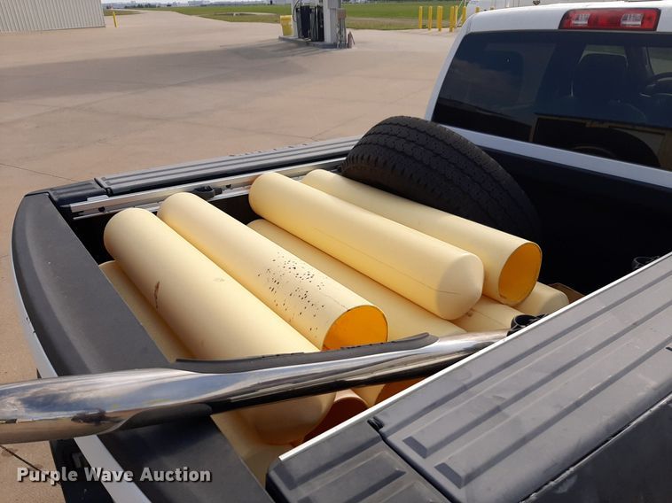 image for item NV9190 2017 Dodge Ram 1500 Crew Cab pickup truck