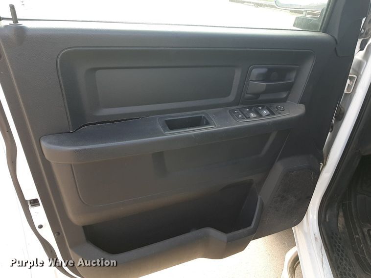 image for item NV9190 2017 Dodge Ram 1500 Crew Cab pickup truck