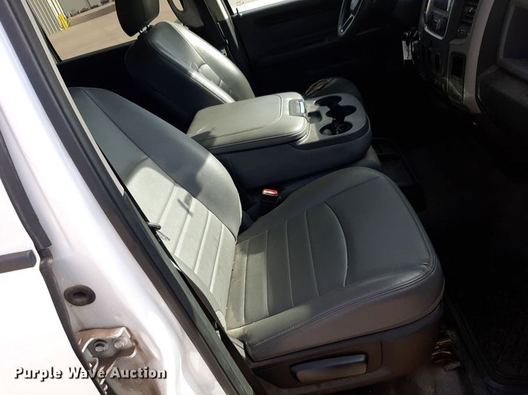 image for item NV9190 2017 Dodge Ram 1500 Crew Cab pickup truck