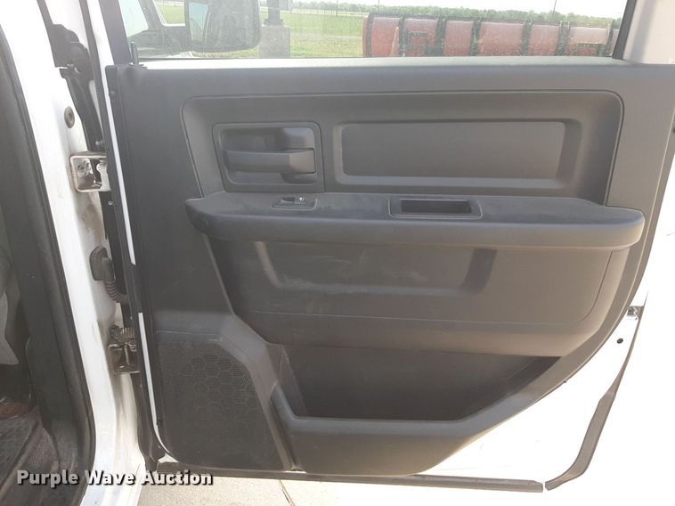 image for item NV9190 2017 Dodge Ram 1500 Crew Cab pickup truck