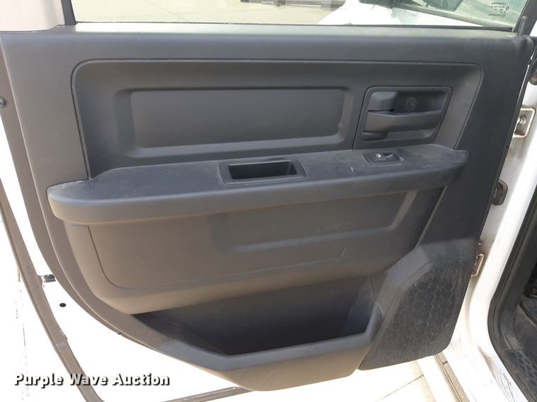 image for item NV9190 2017 Dodge Ram 1500 Crew Cab pickup truck