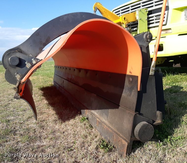 image for item NV9192 1987 Ford F700 dump truck