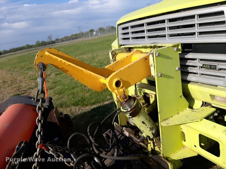 image for item NV9192 1987 Ford F700 dump truck