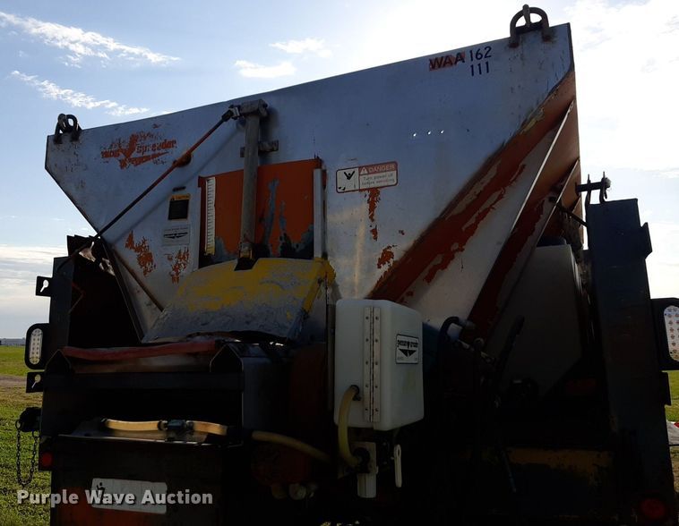 image for item NV9192 1987 Ford F700 dump truck