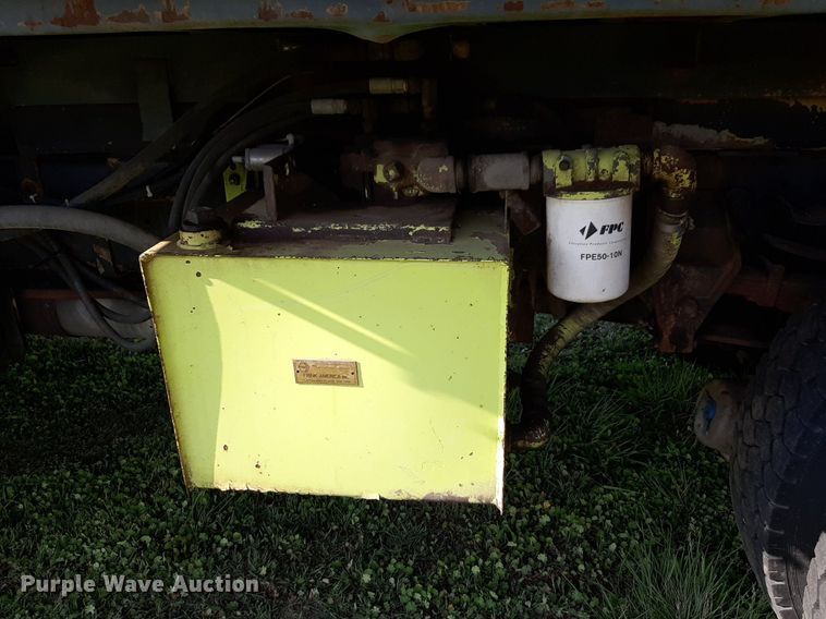 image for item NV9192 1987 Ford F700 dump truck