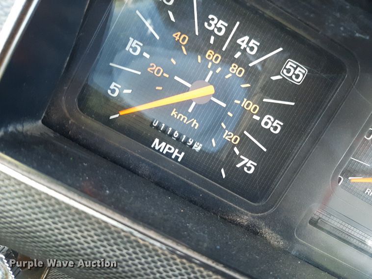 image for item NV9192 1987 Ford F700 dump truck