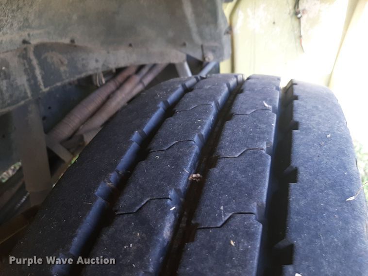 image for item NV9192 1987 Ford F700 dump truck