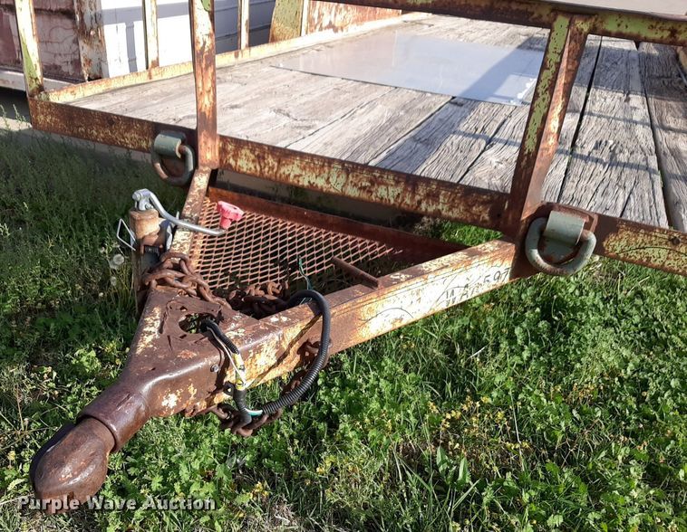 image for item NV9193 1985 Seminole equipment trailer