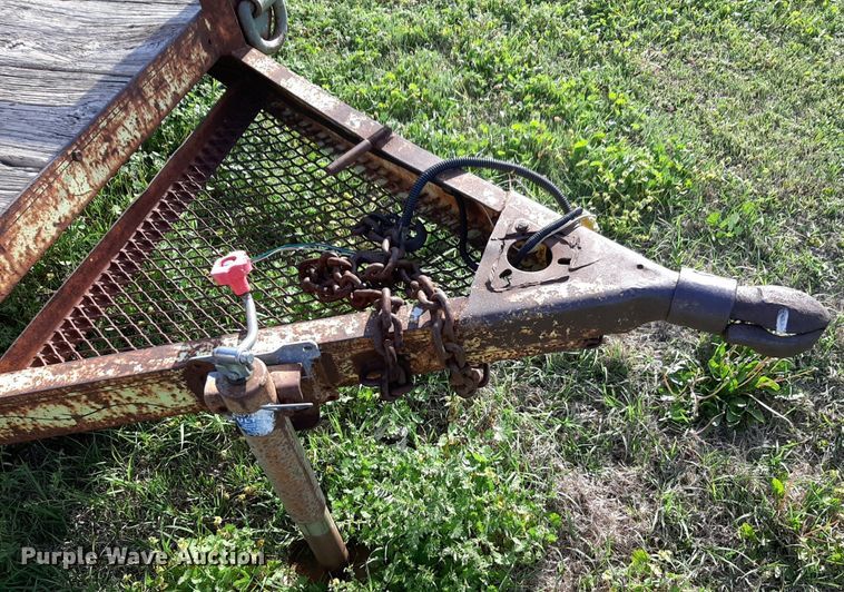 image for item NV9193 1985 Seminole equipment trailer