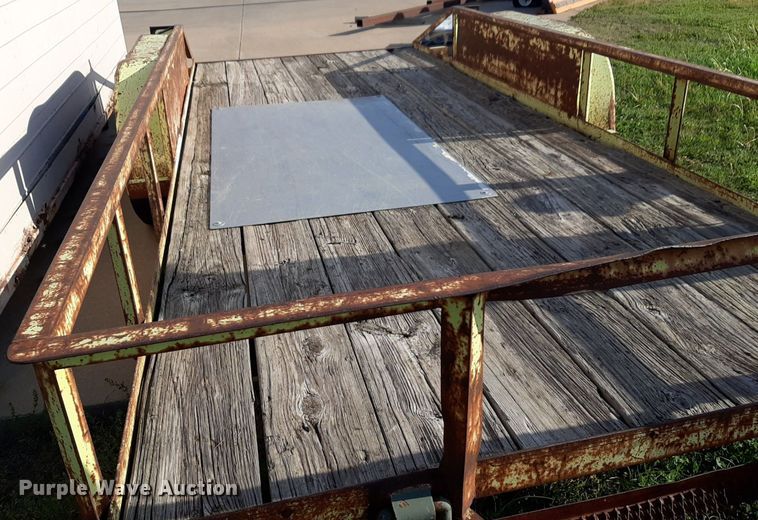 image for item NV9193 1985 Seminole equipment trailer