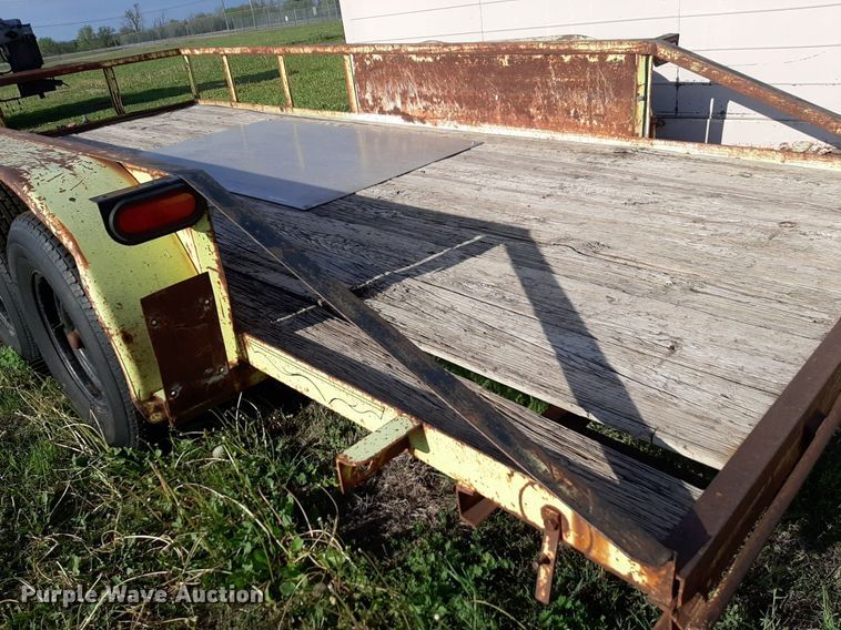 image for item NV9193 1985 Seminole equipment trailer