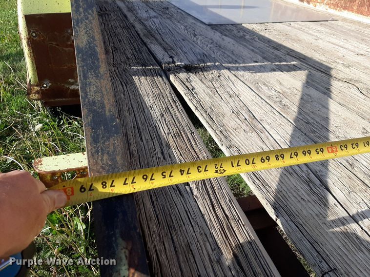 image for item NV9193 1985 Seminole equipment trailer