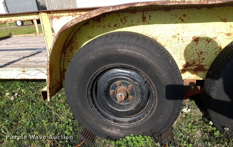 image for item NV9193 1985 Seminole equipment trailer