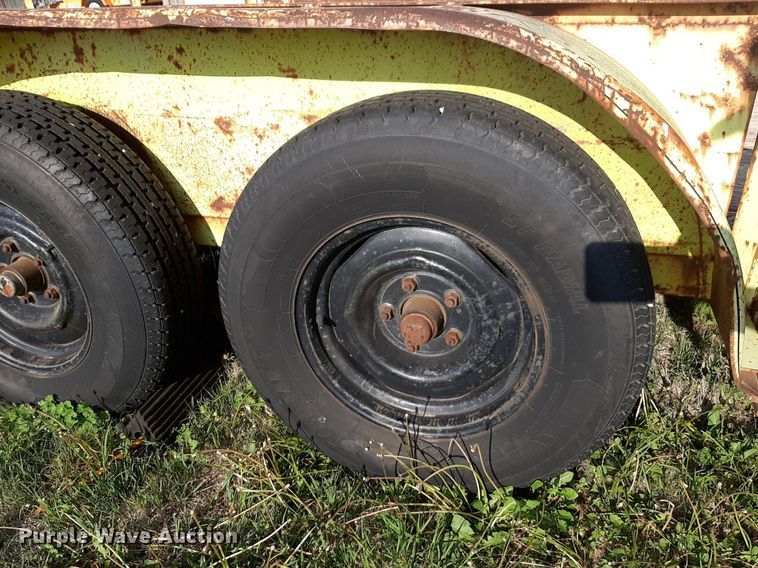 image for item NV9193 1985 Seminole equipment trailer