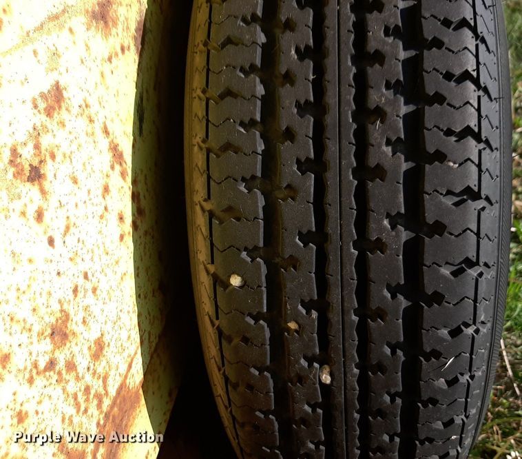 image for item NV9193 1985 Seminole equipment trailer