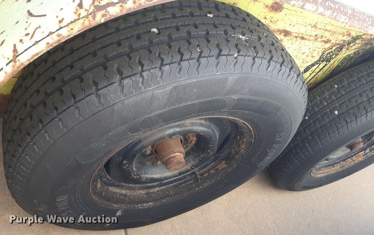 image for item NV9193 1985 Seminole equipment trailer